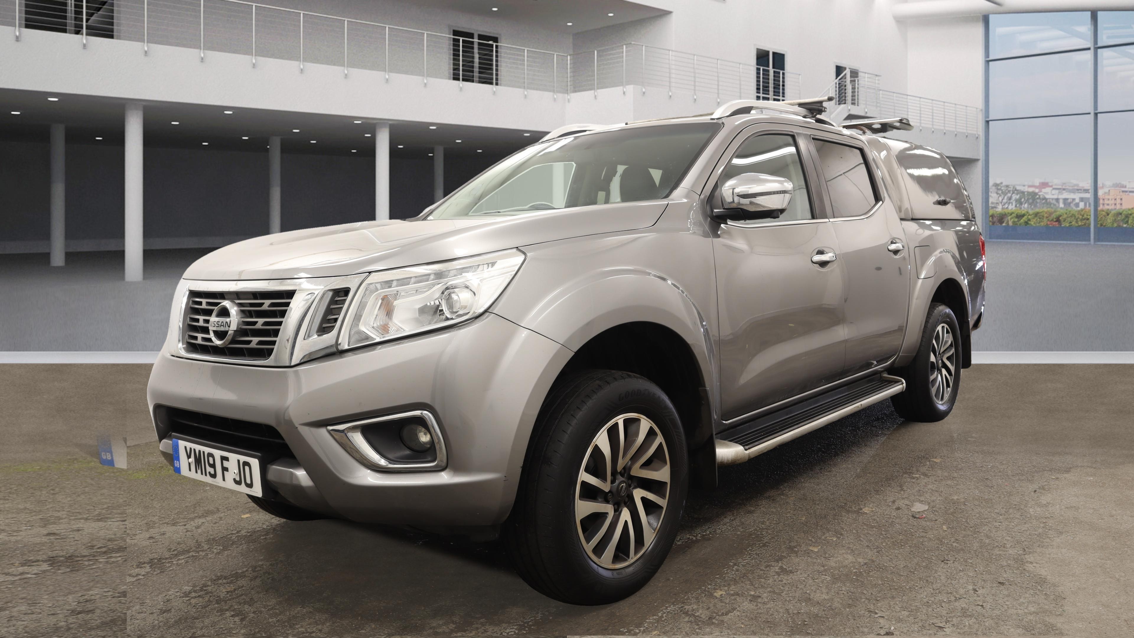 NISSAN Navara